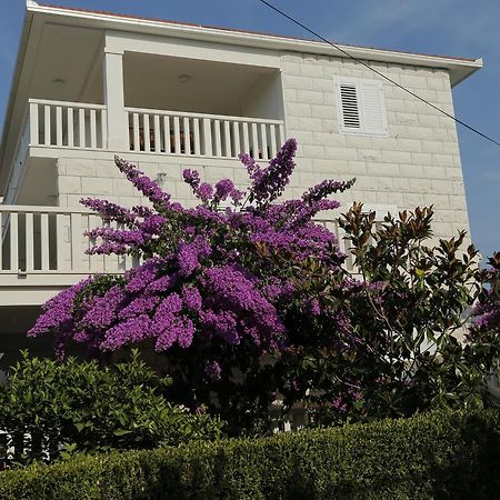 Apartments Marino Supetar Buitenkant foto